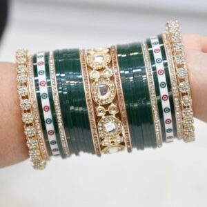 Maroon Chooda With Dotted And Kundan Bangles Online